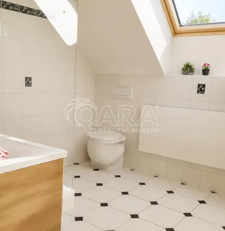 Prodej rodinného domu, Březová-Oleško - Oleško, 285 m2
