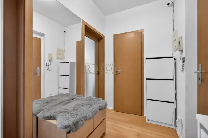 Pronájem bytu 2+kk, Praha - Michle, Novobohdalecká, 40 m2