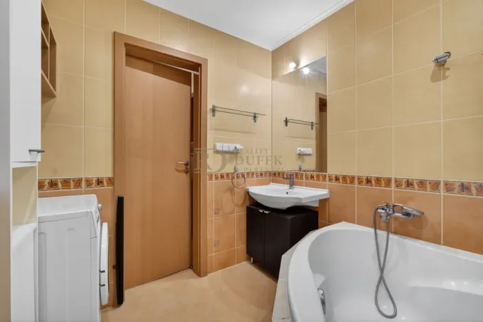 Pronájem bytu 2+kk, Praha - Michle, Novobohdalecká, 40 m2