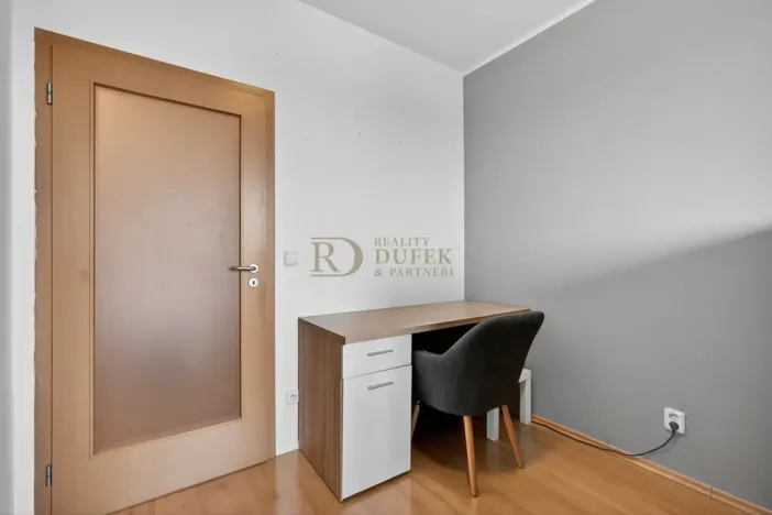 Pronájem bytu 2+kk, Praha - Michle, Novobohdalecká, 40 m2