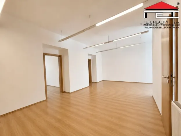 Pronájem kanceláře, Brno, Jakubské náměstí, 87 m2