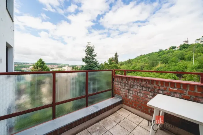 Pronájem bytu 4+1, Praha - Smíchov, Pod Fialkou, 94 m2