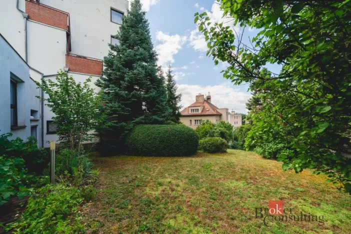 Pronájem bytu 4+1, Praha - Smíchov, Pod Fialkou, 94 m2