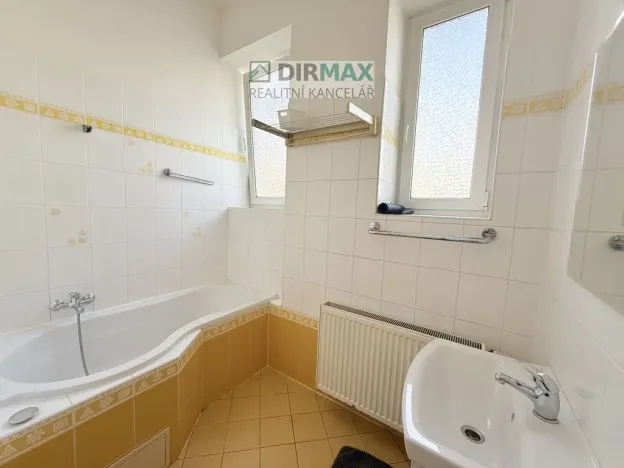 Pronájem bytu 3+1, Plzeň, U Tržiště, 81 m2