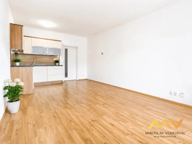 Pronájem bytu 1+kk, Hradec Králové - Nový Hradec Králové, Jana Masaryka, 32 m2