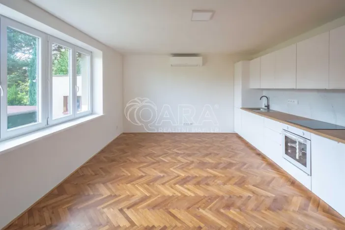 Pronájem bytu 2+kk, Praha - Žižkov, Na Balkáně, 45 m2