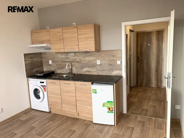 Pronájem bytu 1+kk, Olomouc, Lužická, 23 m2