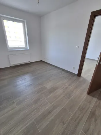 Pronájem bytu 2+kk, Teplice, Novoveská, 52 m2