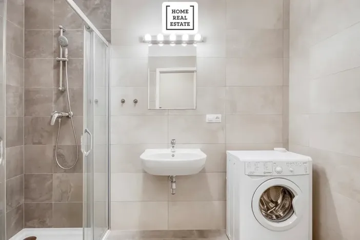 Prodej bytu 1+kk, Praha - Smíchov, Pod Barvířkou, 48 m2