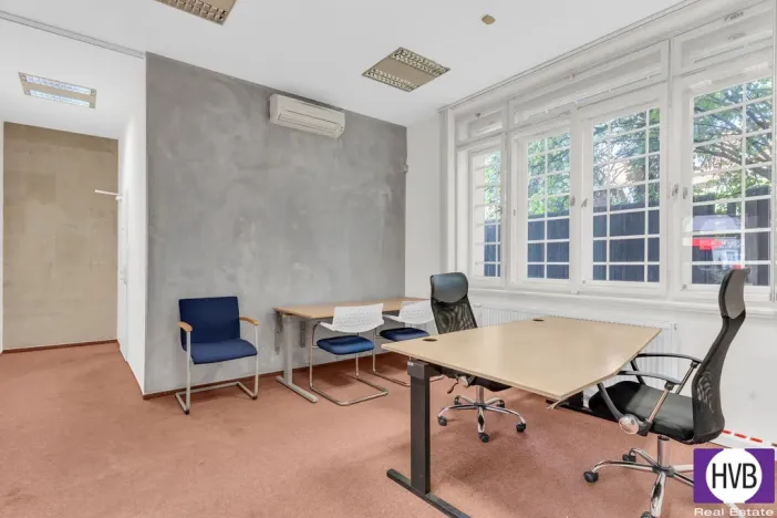 Prodej obchodního prostoru, Zdice, Husova, 116 m2