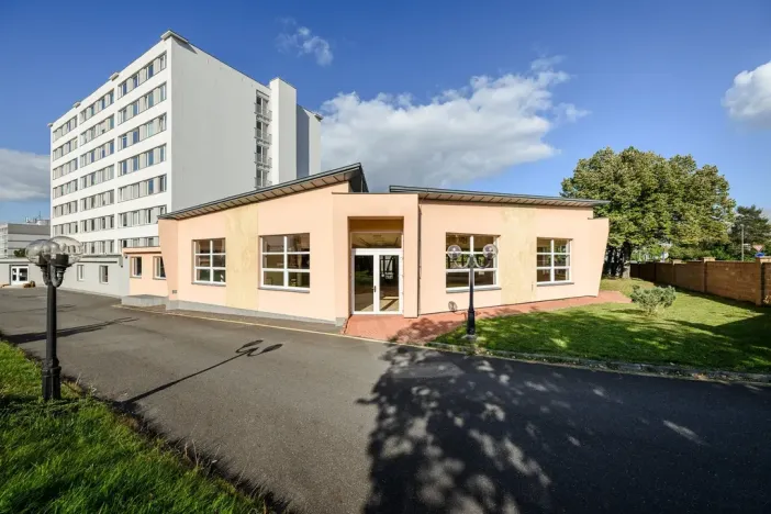 Prodej obchodního prostoru, Praha, Čenětická, 1228 m2