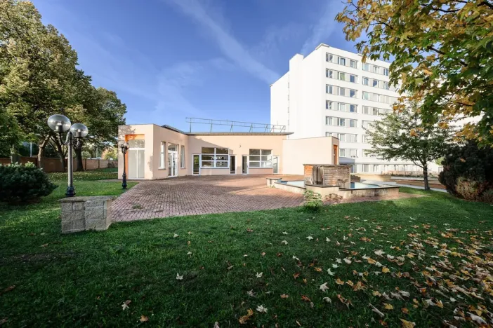Prodej obchodního prostoru, Praha, Čenětická, 1228 m2