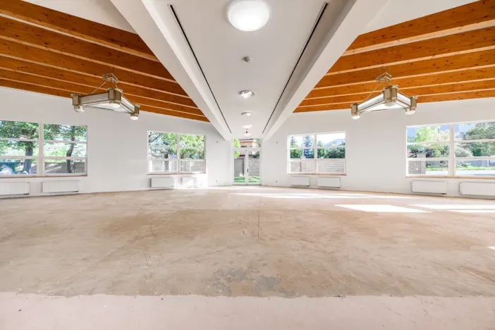 Prodej obchodního prostoru, Praha, Čenětická, 1228 m2