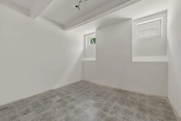 Prodej obchodního prostoru, Praha, Pod Drinopolem, 67 m2