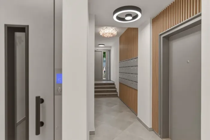 Prodej obchodního prostoru, Praha, Pod Drinopolem, 67 m2