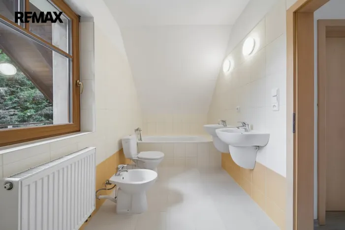 Prodej rodinného domu, Karlovy Vary, Slovenská, 98 m2