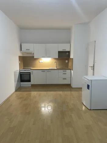 Pronájem bytu 2+kk, Hostivice, Školská, 40 m2
