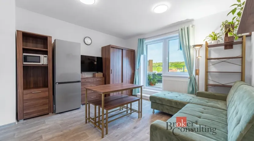Prodej bytu 2+kk, Neslovice, Lesní, 72 m2