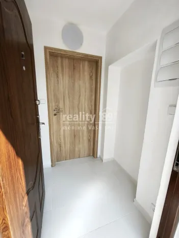 Pronájem bytu 3+1, Kostelec nad Labem, V Semínku, 86 m2