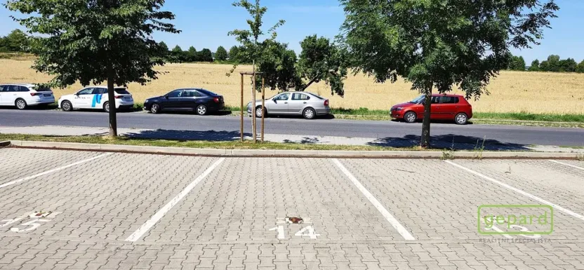 Prodej garážového stání, Praha, 14 m2
