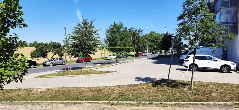 Prodej garážového stání, Praha, 14 m2