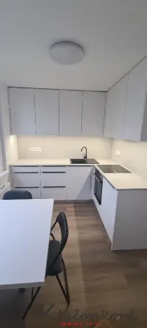 Prodej bytu 1+1, Zlín, Větrná, 35 m2