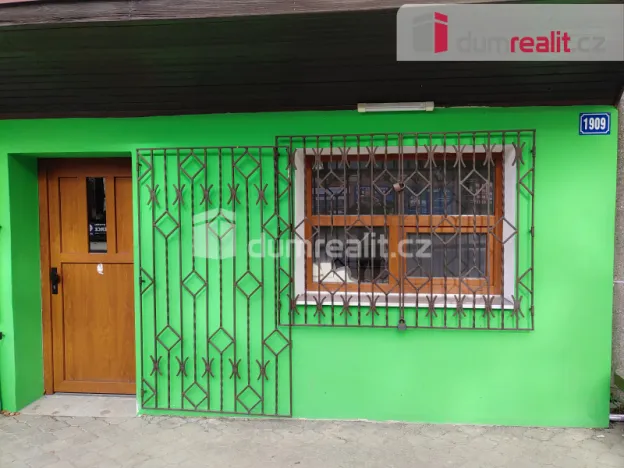 Pronájem obchodního prostoru, Frenštát pod Radhoštěm, Františka Palackého, 10 m2