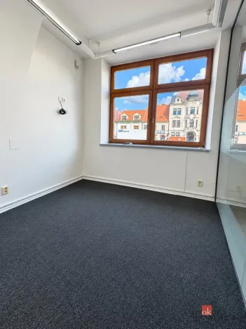 Pronájem kanceláře, Rokycany - Střed, Masarykovo náměstí, 180 m2