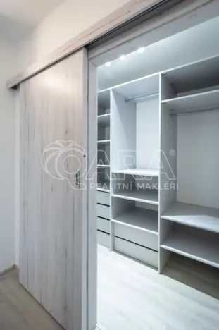 Pronájem bytu 3+1, Neratovice, 17. listopadu, 64 m2