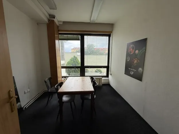Pronájem skladu, Praha - Holešovice, Jankovcova, 132 m2