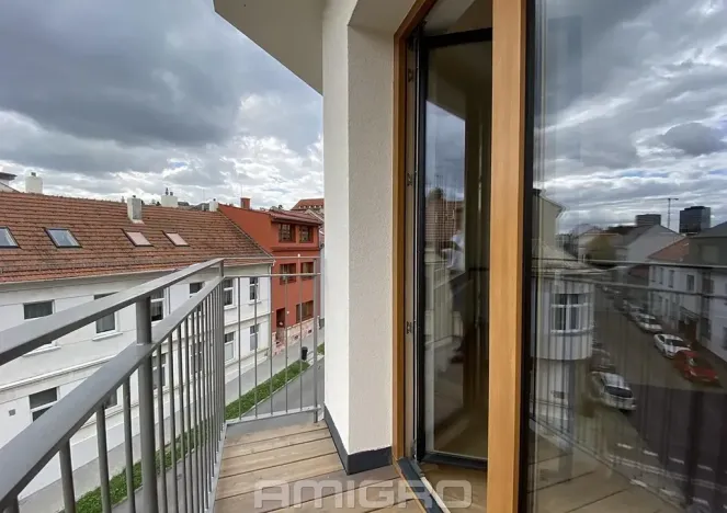 Pronájem bytu 2+kk, Brno, Sirotkova, 64 m2