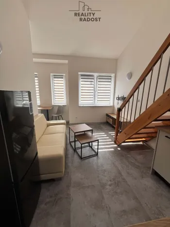 Pronájem bytu 2+kk, Ostrava, Na Lánech, 37 m2
