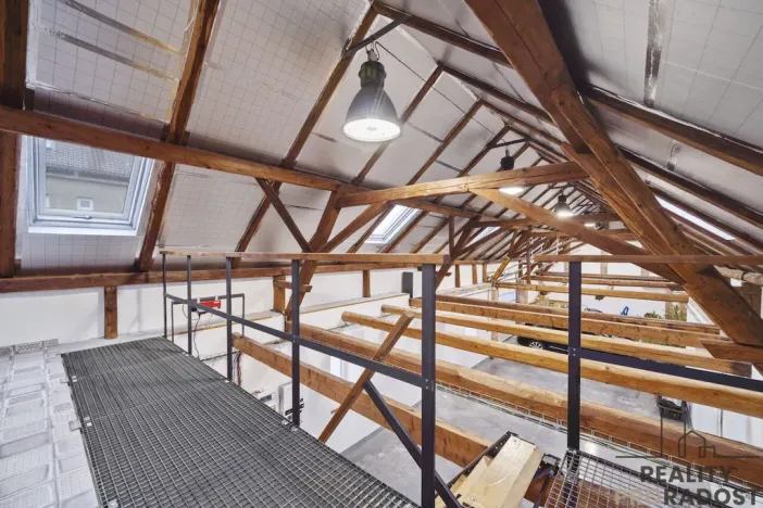 Pronájem skladu, Pardubice, V Uličce, 174 m2