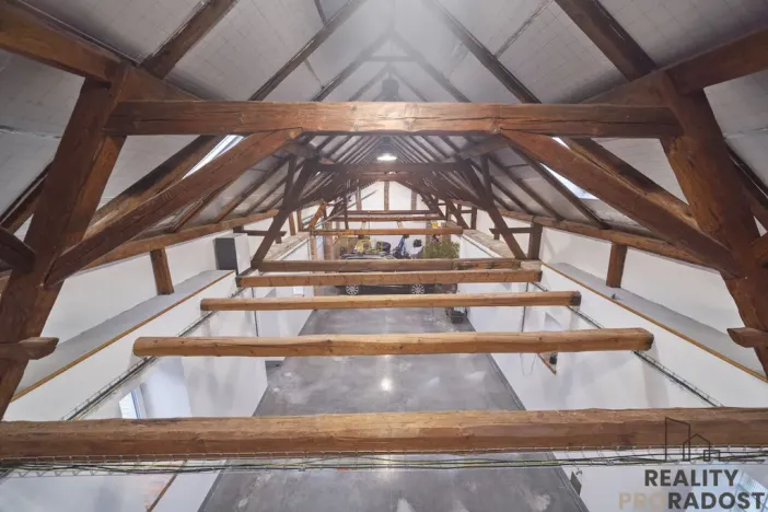 Pronájem skladu, Pardubice, V Uličce, 174 m2