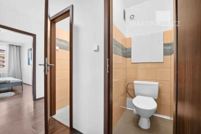 Prodej bytu 2+kk, Praha - Kobylisy, Famfulíkova, 43 m2