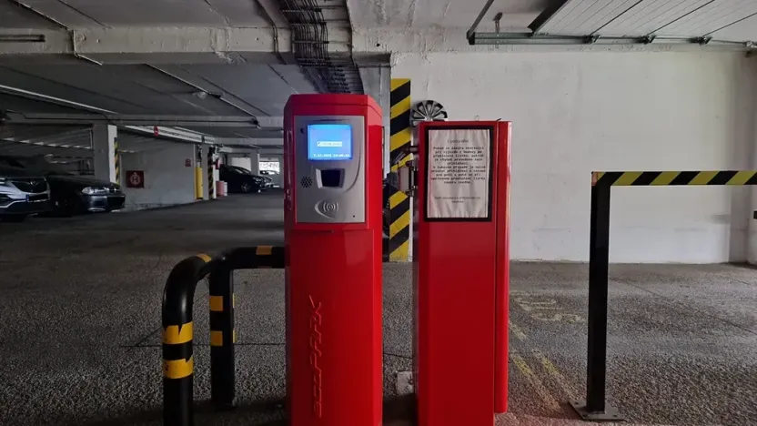 Prodej garážového stání, Brno, Voroněžská, 14 m2