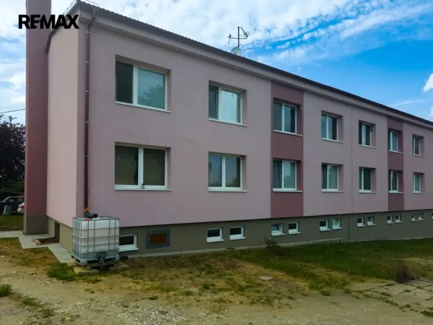 Prodej bytu 2+1, Uherčice, 62 m2