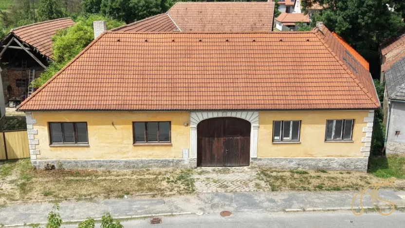 Prodej komerční nemovitosti, Budišov, 678 m2