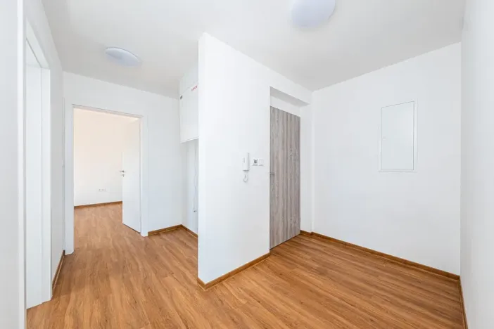 Prodej bytu 2+kk, Lázně Bohdaneč, Šípkova, 89 m2