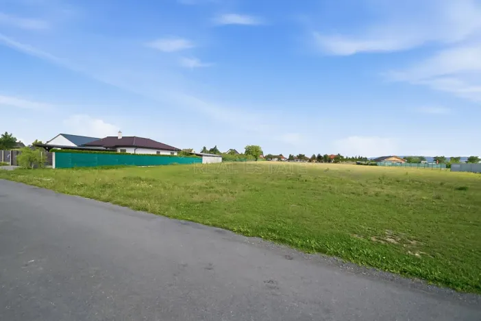 Prodej pozemku pro bydlení, Štarnov, 4033 m2
