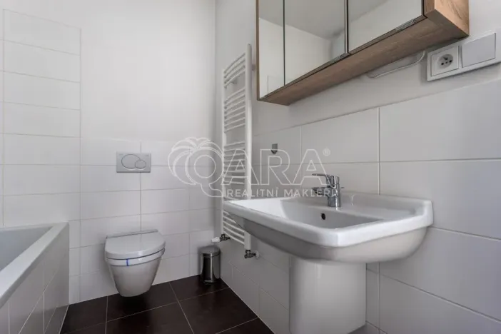 Pronájem bytu 3+kk, Praha - Libeň, Drahobejlova, 64 m2