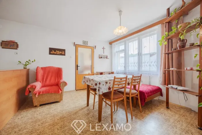 Prodej rodinného domu, Třebíč - Slavice, 250 m2