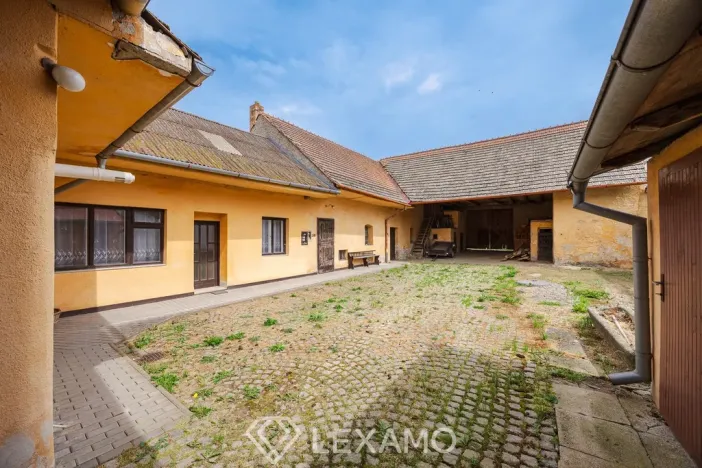 Prodej rodinného domu, Třebíč - Slavice, 250 m2