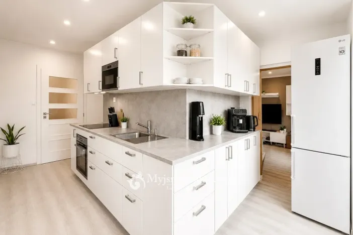 Prodej bytu 3+1, Znojmo, Aninská, 69 m2
