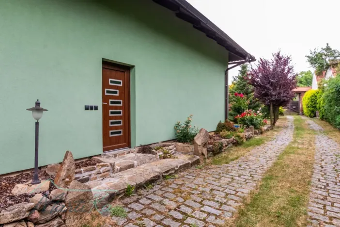 Prodej rodinného domu, Neveklov, Husova, 238 m2