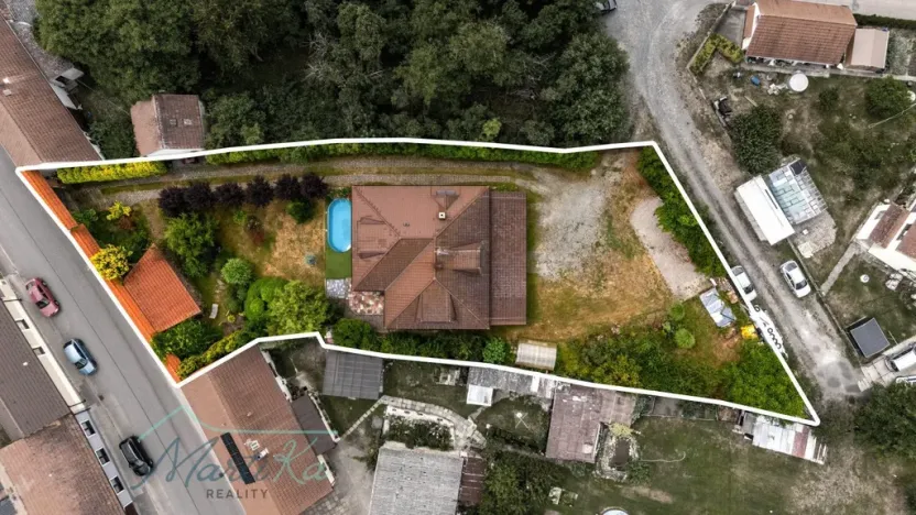 Prodej rodinného domu, Neveklov, Husova, 238 m2