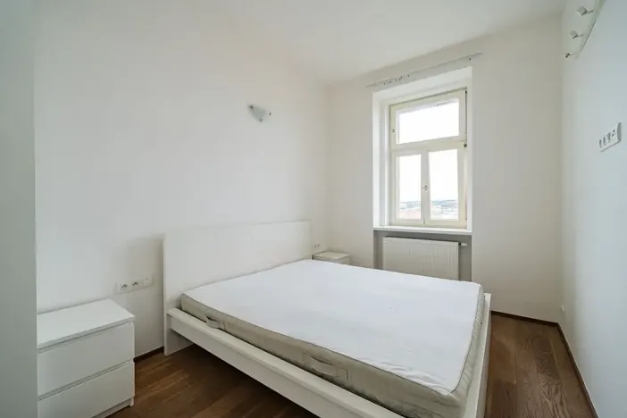 Pronájem bytu 1+1, Praha - Žižkov, Řehořova, 32 m2