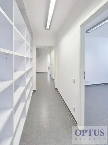 Pronájem kanceláře, Praha - Smíchov, U Demartinky, 106 m2