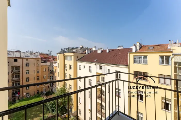 Pronájem bytu 1+kk, Praha - Vinohrady, Moravská, 49 m2