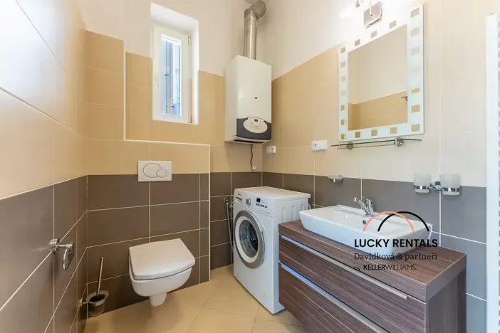 Pronájem bytu 1+kk, Praha - Vinohrady, Moravská, 49 m2